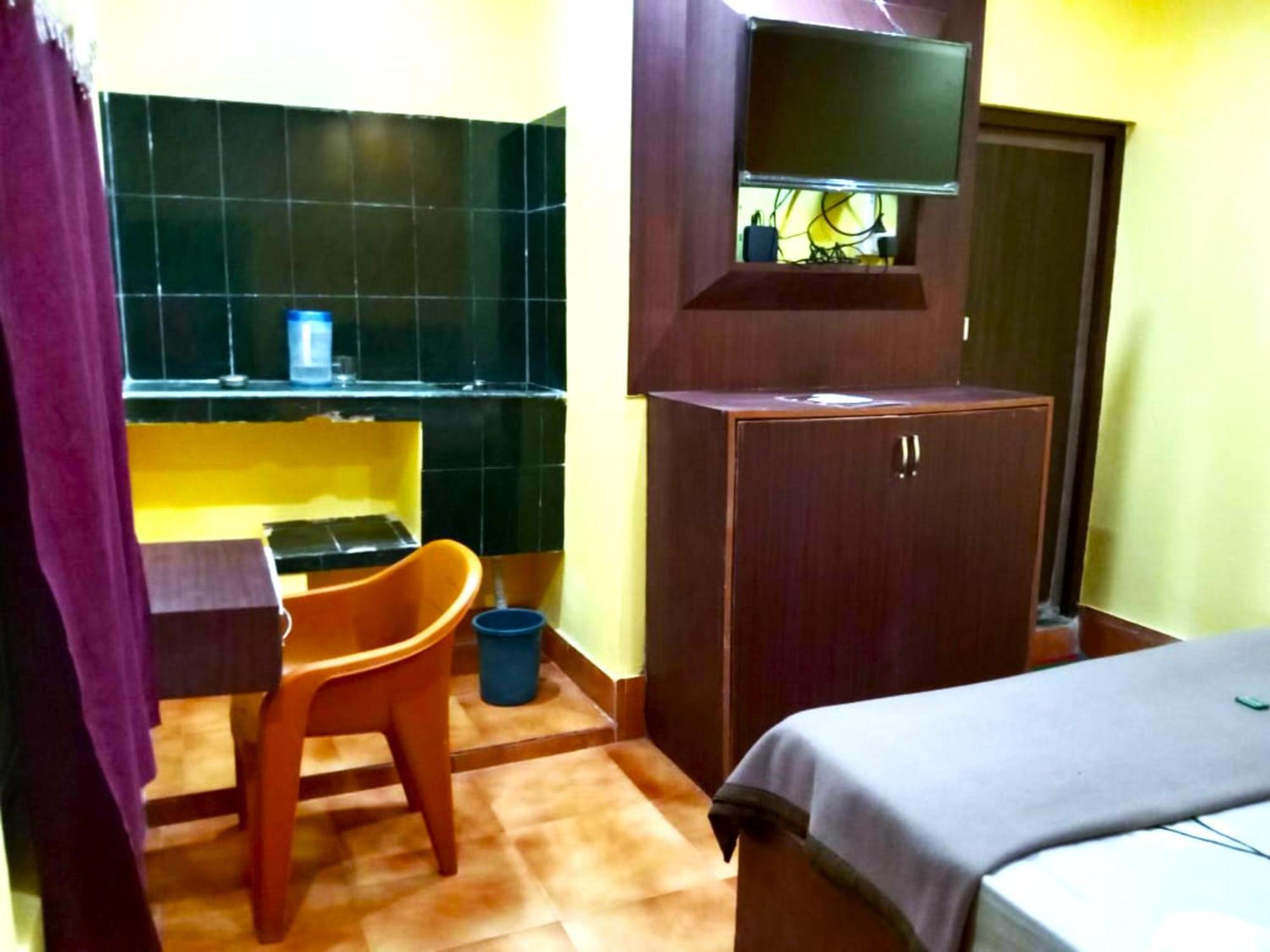 Hotel Sahoo Palace-near-sea Beach Best Selling & Best Choice Of Travellers 3*